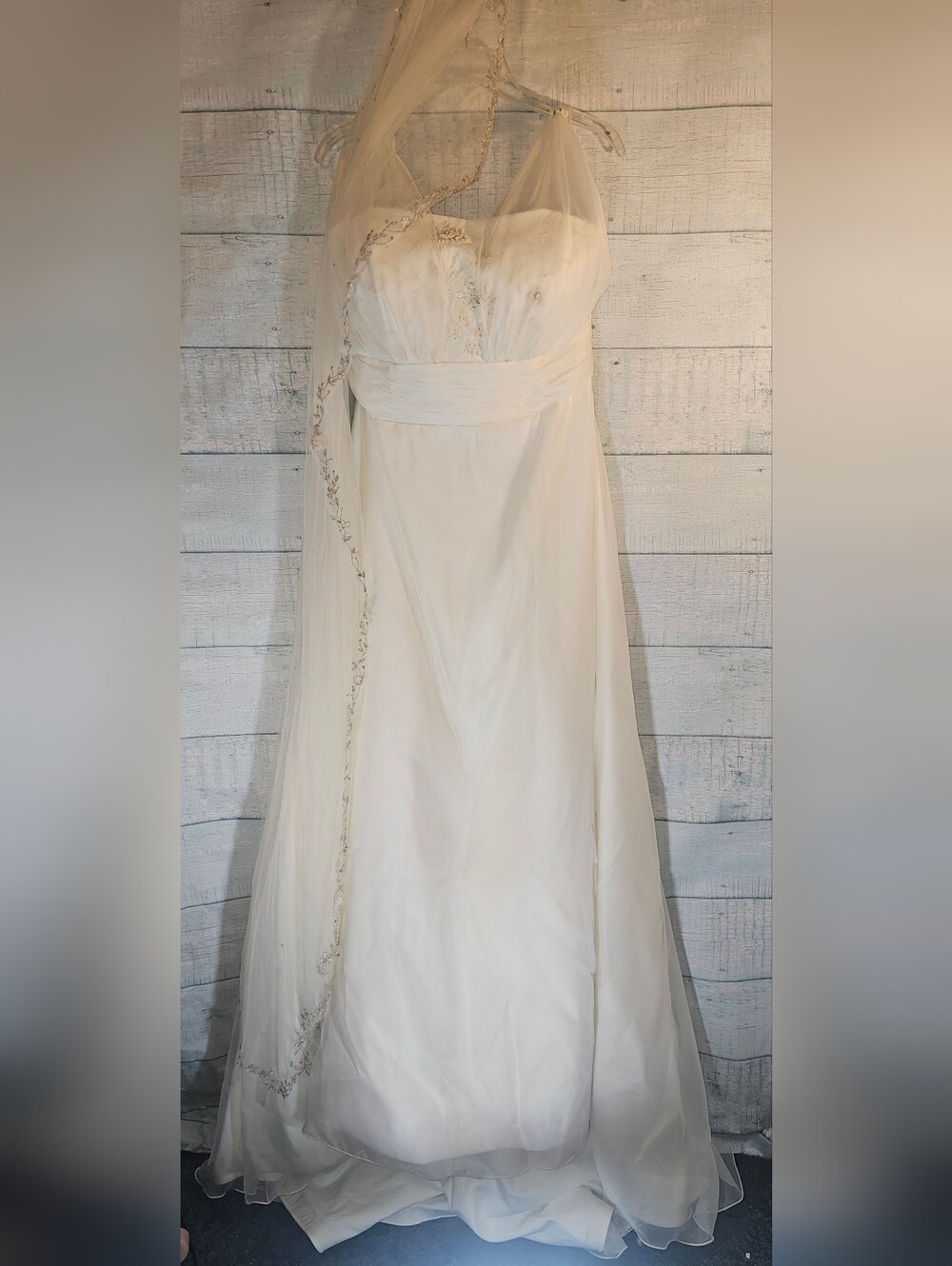 New Pallas Athena Ivory Chiffon Goddess Wedding Gown with Beaded Accents Size 20